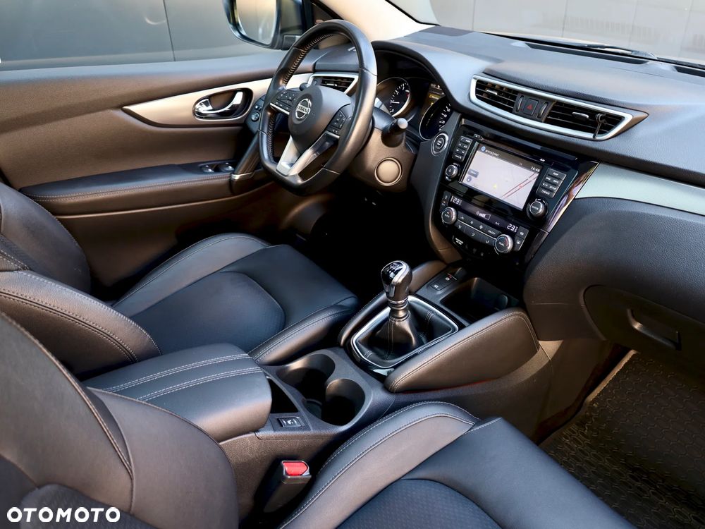 Nissan Qashqai 1.3 DIG-T N-Connecta - 15