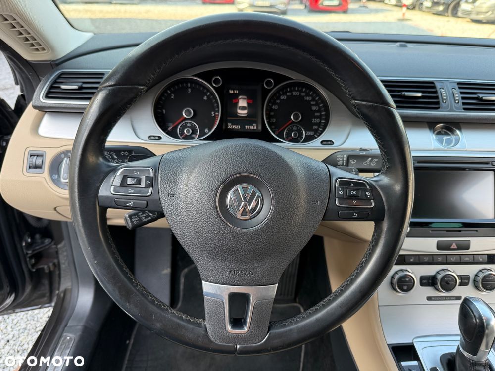 Volkswagen Passat CC - 19