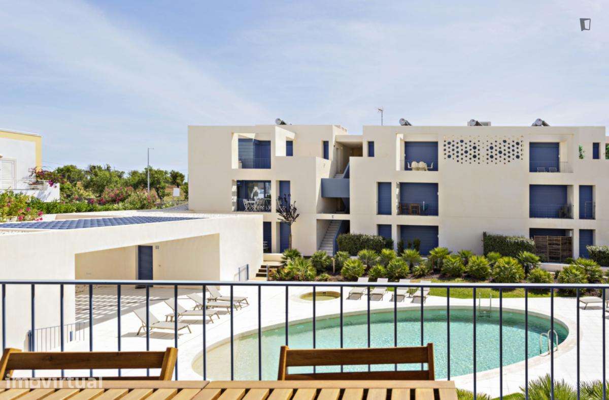 Apartamento com 2 quartos - localizado em Tavira - Grande imagem: 2/9