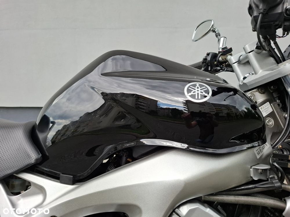 Yamaha FZ6 - 15
