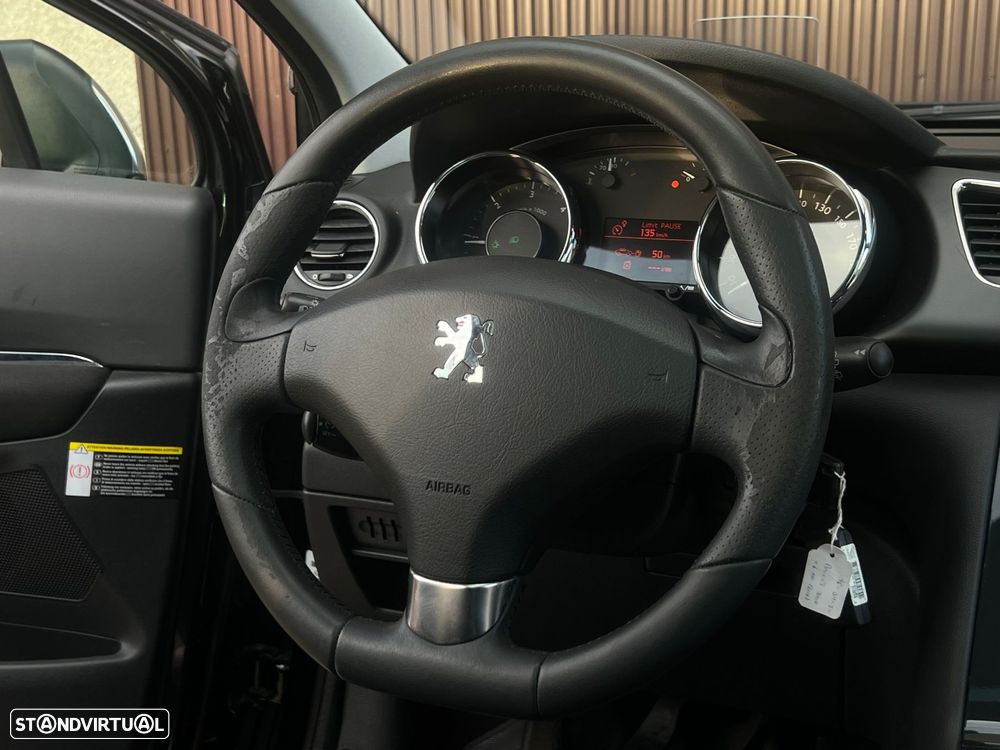 Peugeot 3008 1.6 HDi Premium - 18