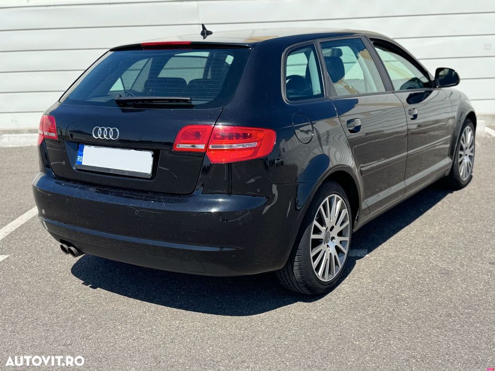 Audi A3 Sportback 2.0 TDI DPF S tronic Attraction - 5