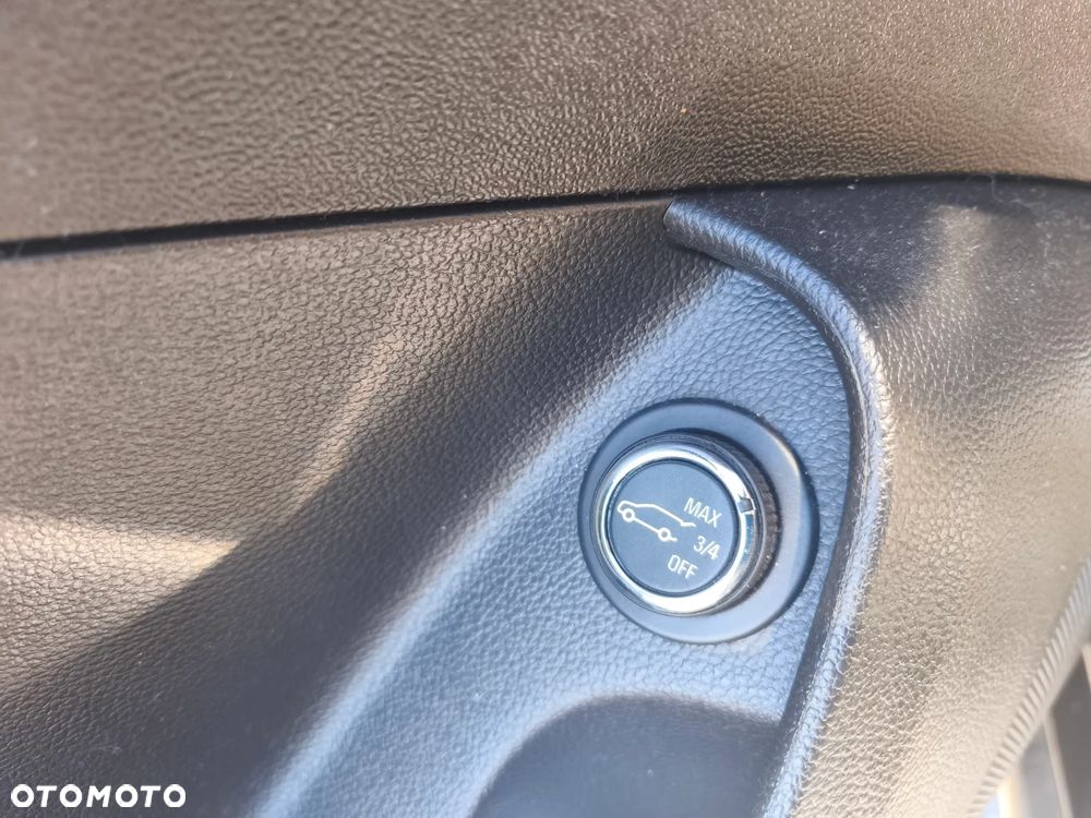 Opel Insignia 2.0 CDTI 4x4 Automatik Sport - 39