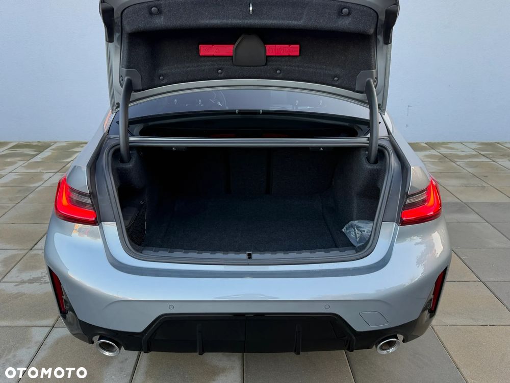 BMW Seria 3 330i xDrive M Sport - 7
