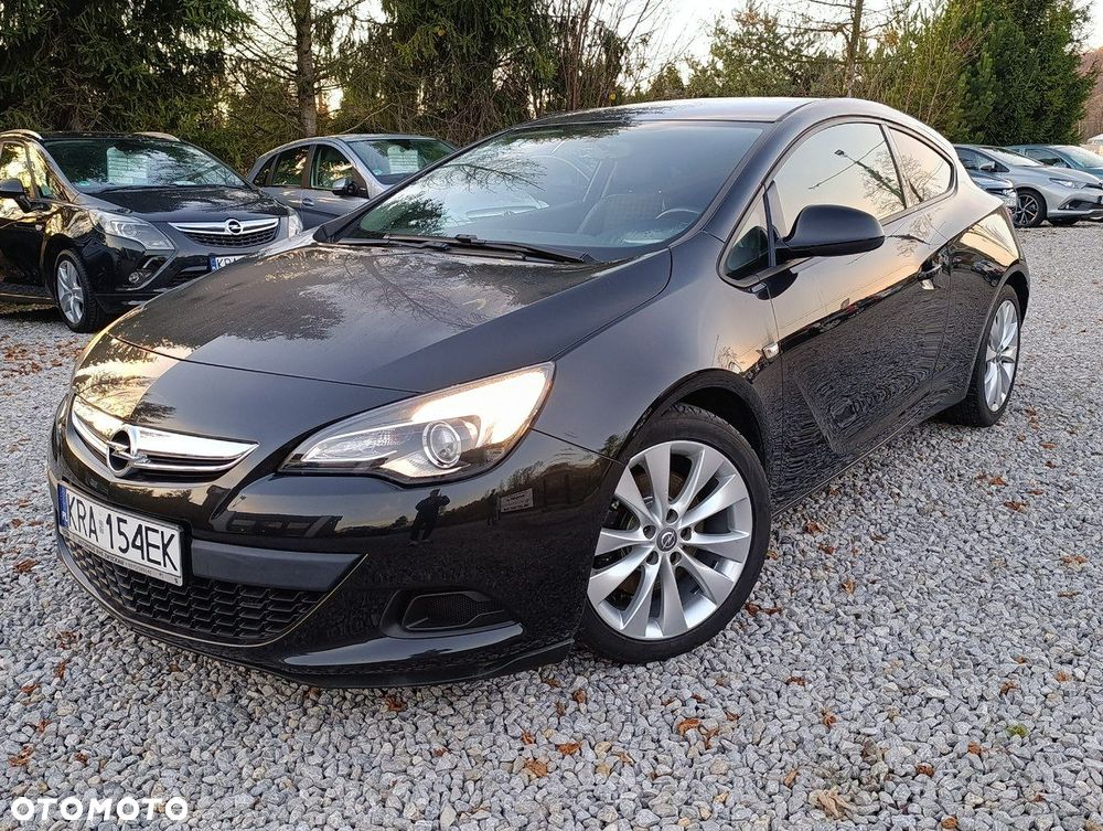 Opel Astra GTC 1.4 Turbo - 2