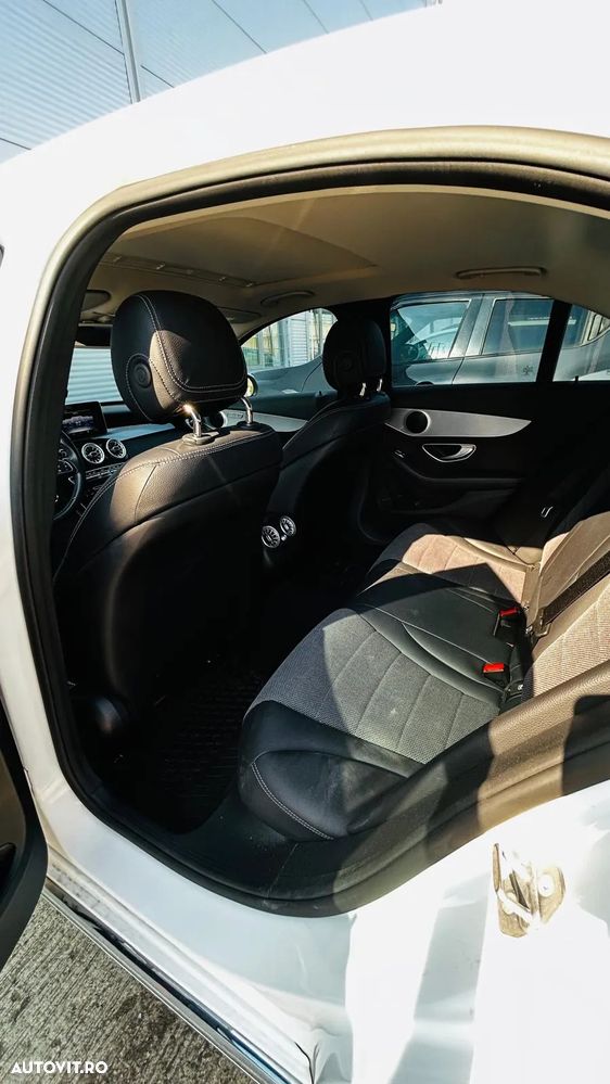 Mercedes-Benz C 220 d 4Matic 9G-TRONIC - 6