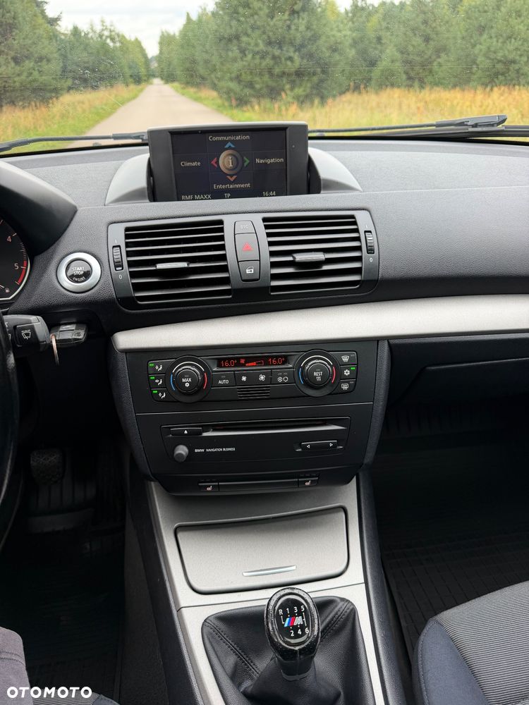 BMW Seria 1 118d - 14