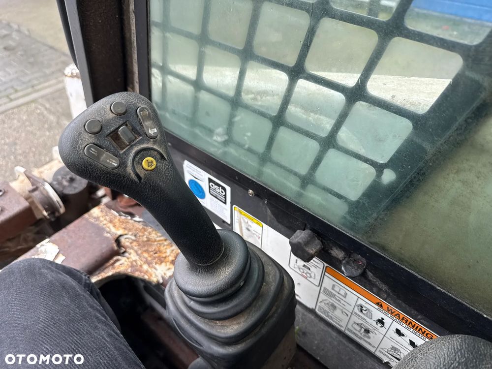 Bobcat S100 Mini-Ładowarka - 10