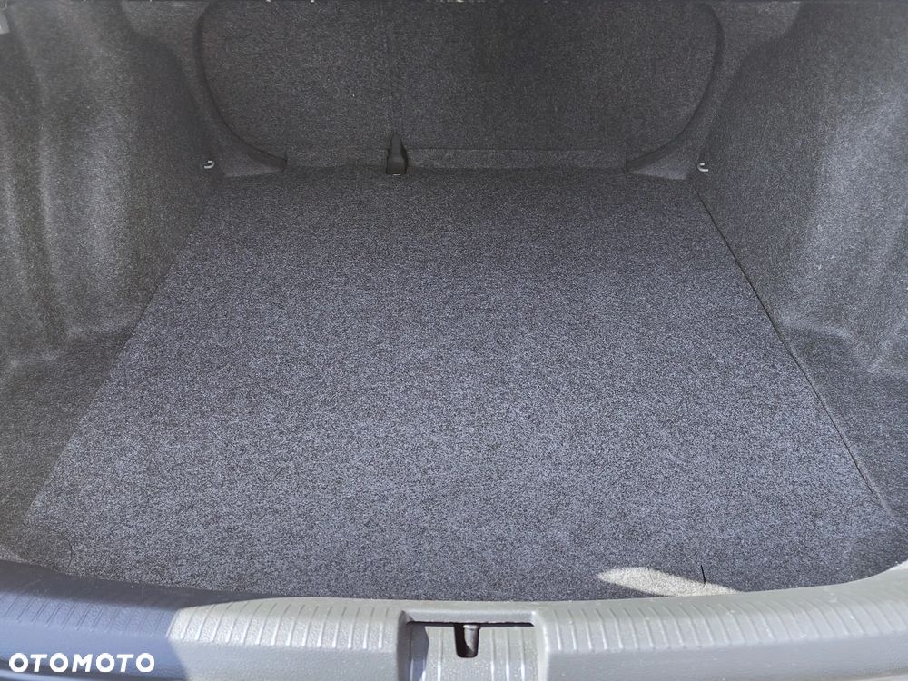 Volkswagen Jetta 2.0 TDI DPF BMT Trendline - 33