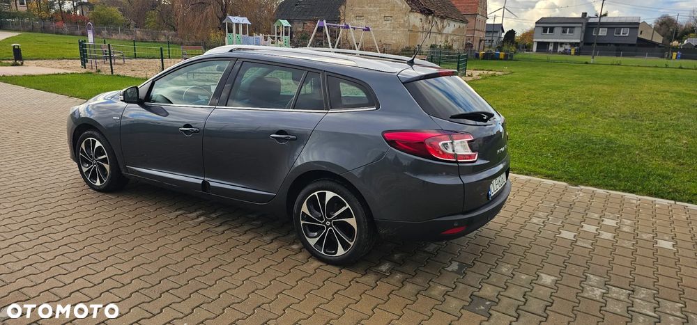 Renault Megane ENERGY TCe 130 EDC BOSE EDITION - 5