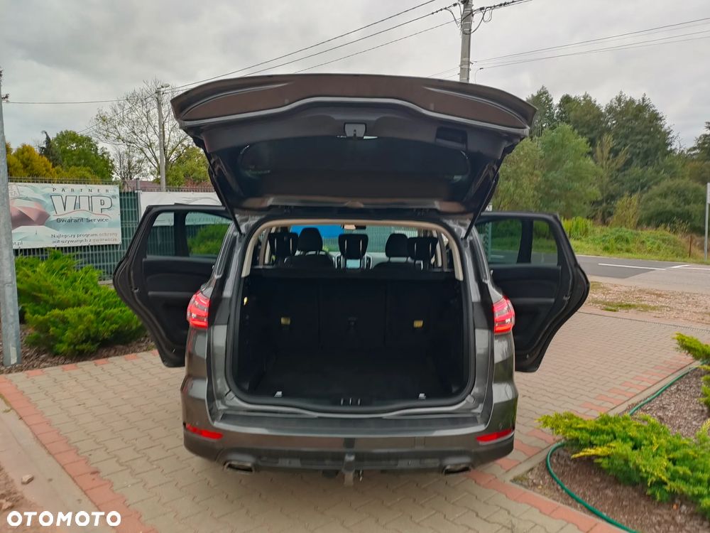 Ford S-Max 2.0 TDCi Titanium PowerShift - 24