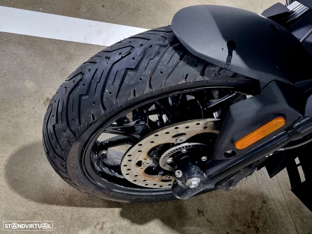 BMW C 400 X 400 X Triple Black - 13