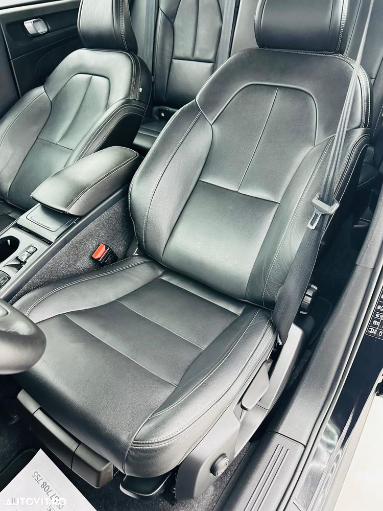 Volvo XC 40 T3 Geartronic Momentum Pro - 18