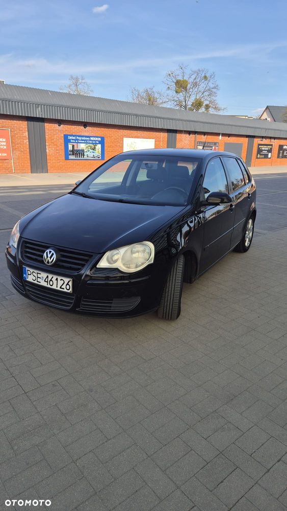 Volkswagen Polo - 2