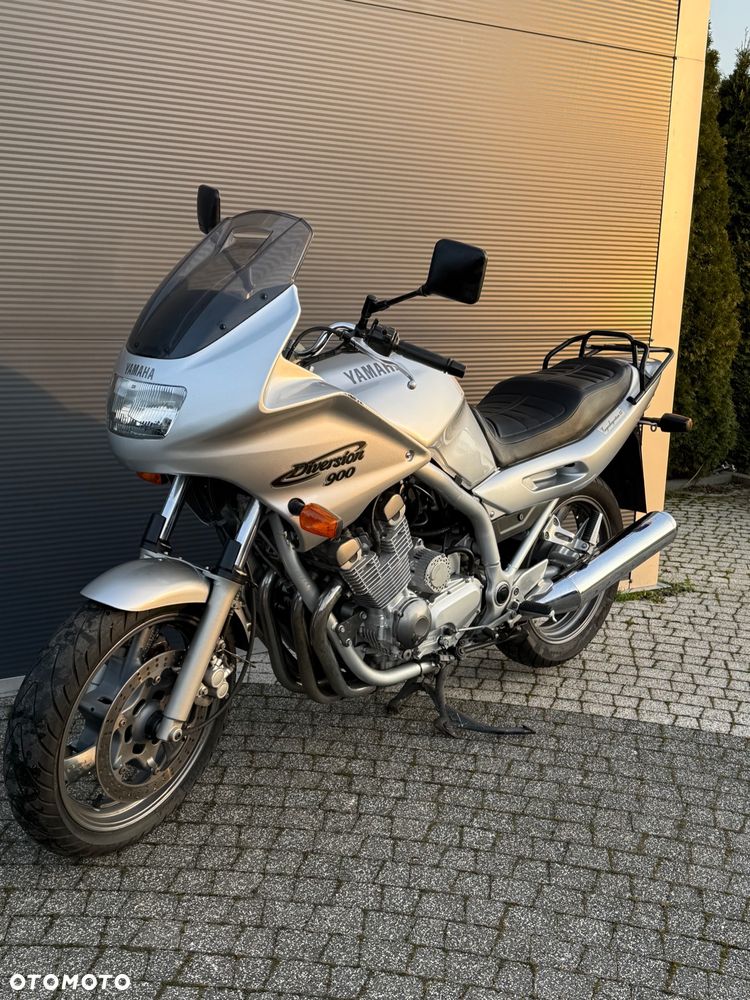 Yamaha XJ - 9