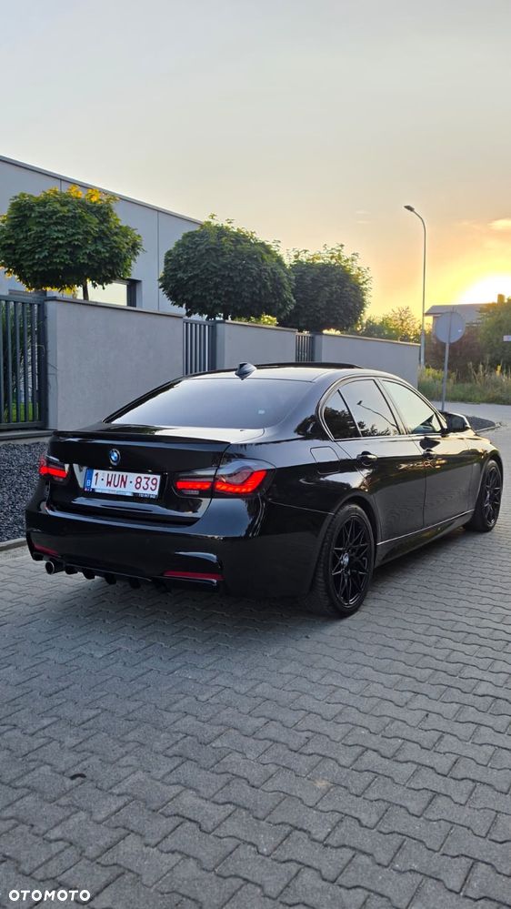 BMW Seria 3 318d M Sport Shadow - 13