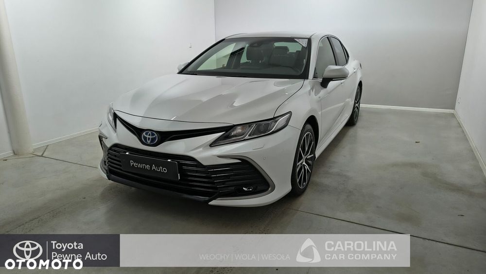 Toyota Camry 2.5 Hybrid Prestige CVT - 2