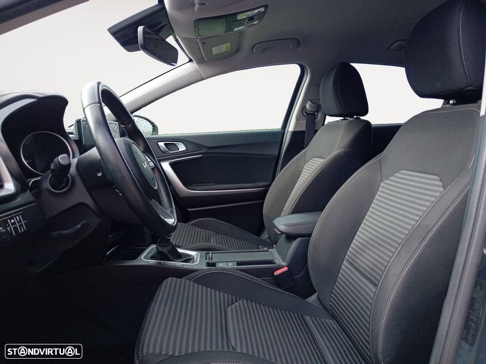 Kia XCeed 1.0 T-GDI Drive - 9