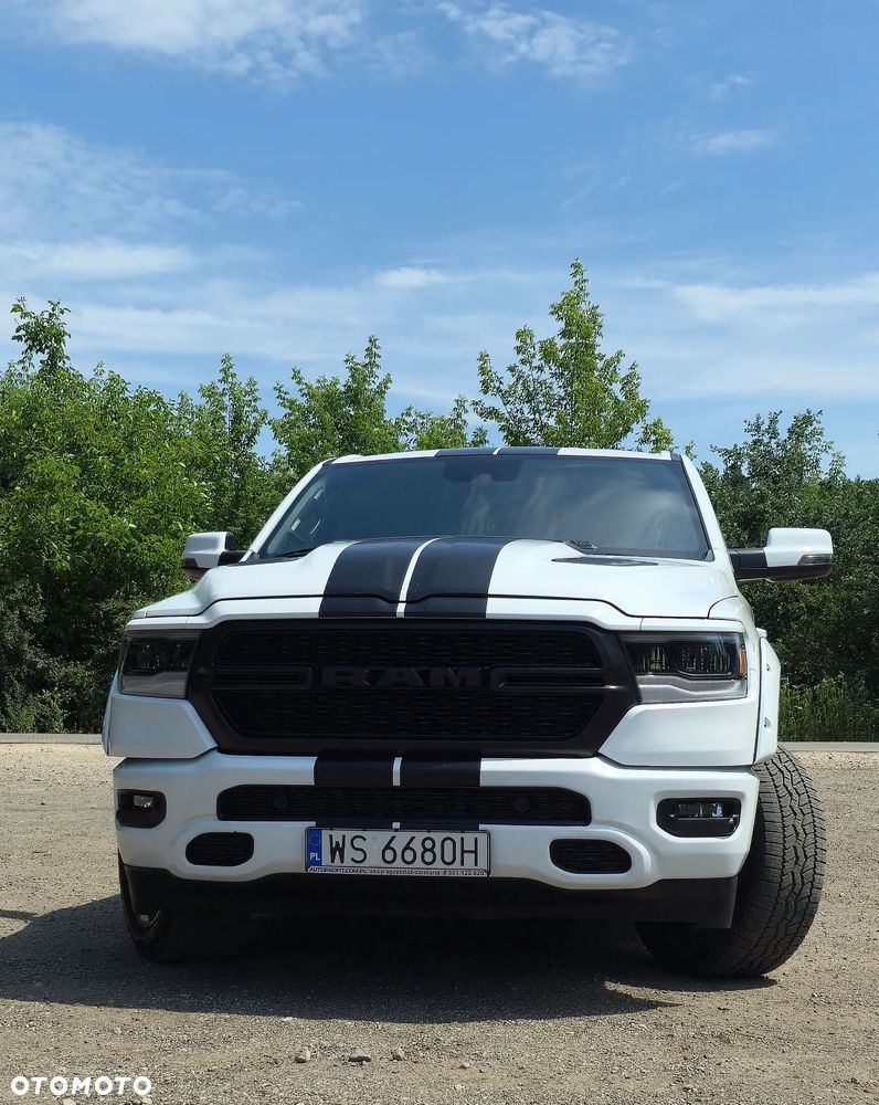 Dodge RAM - 26
