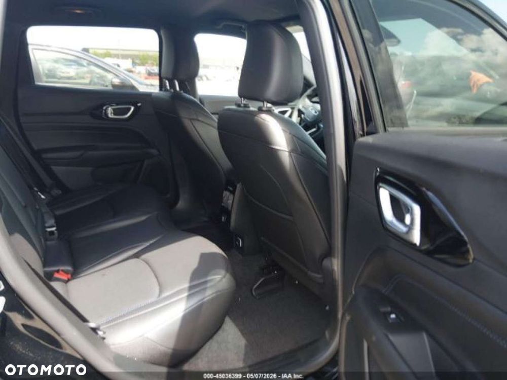 Jeep Compass - 11