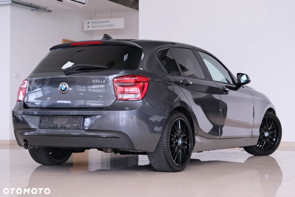 BMW Seria 1 116d EfficientDynamics - 6