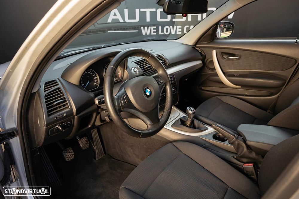 BMW 118 d Pack M - 16