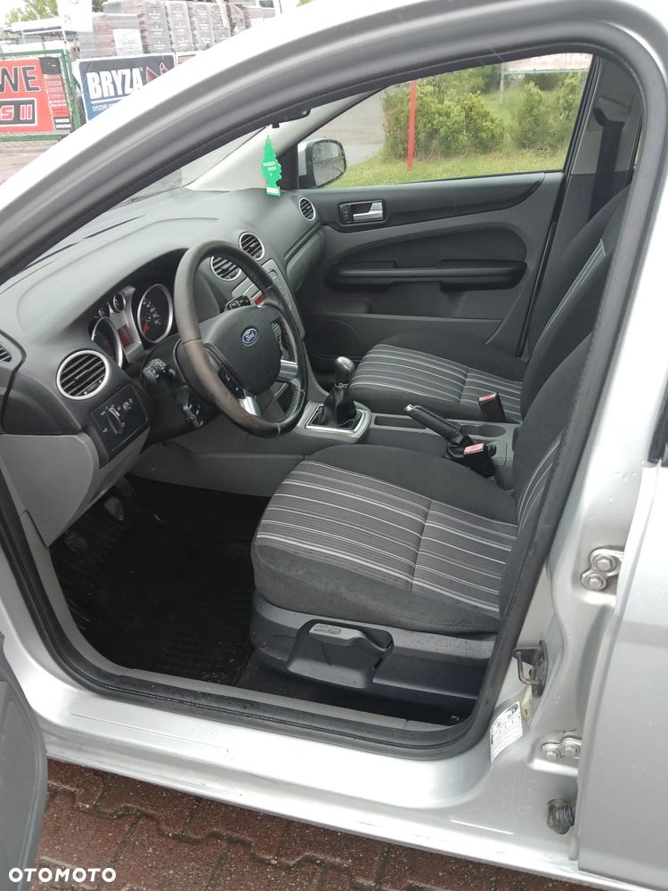 Ford Focus 1.6 TDCi Style - 14