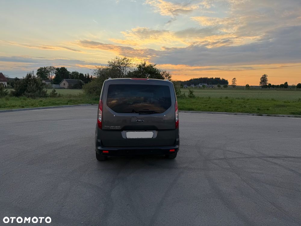 Ford Tourneo Connect Grand - 6