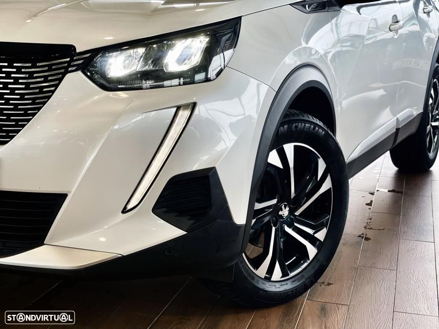 Peugeot 2008 1.2 PureTech Allure Pack - 6