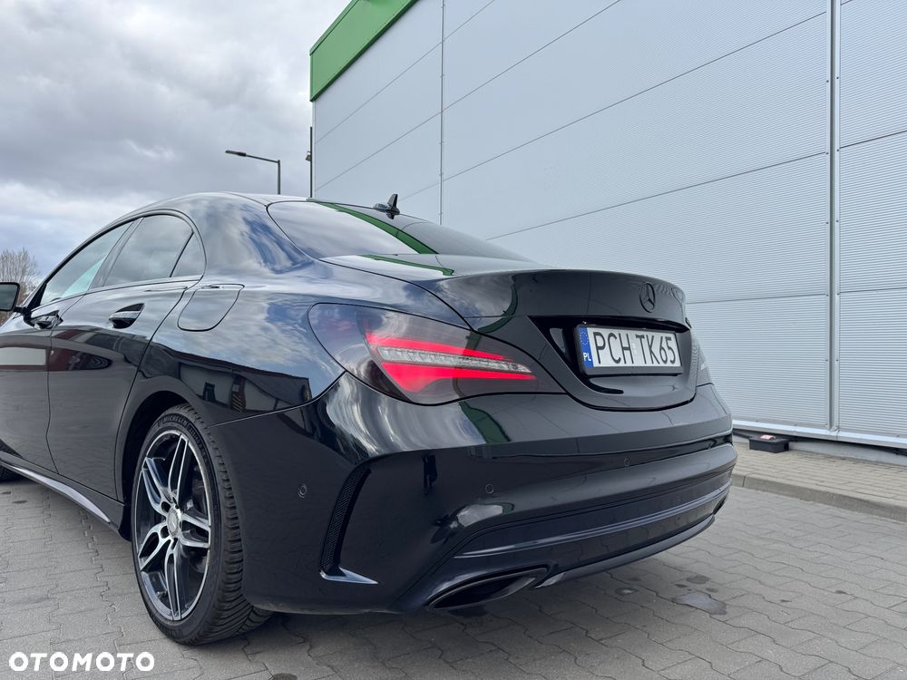 Mercedes-Benz CLA 200 7G-DCT AMG Line - 10