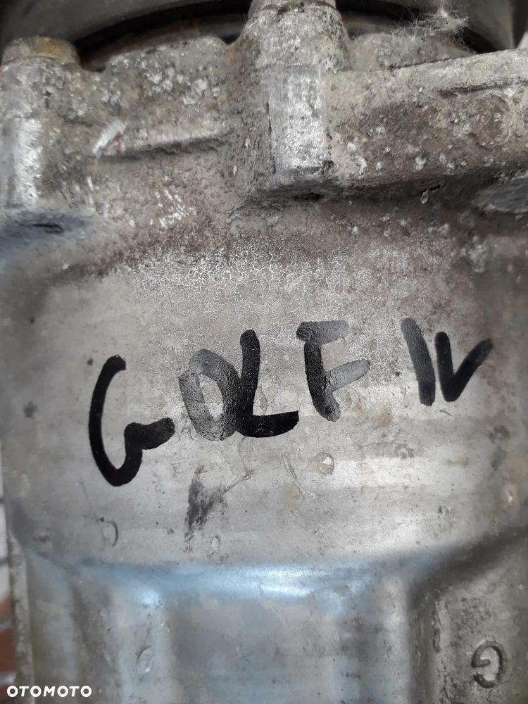 Sprężarka klimatyzacji 1J0820803k VW Golf IV - 1