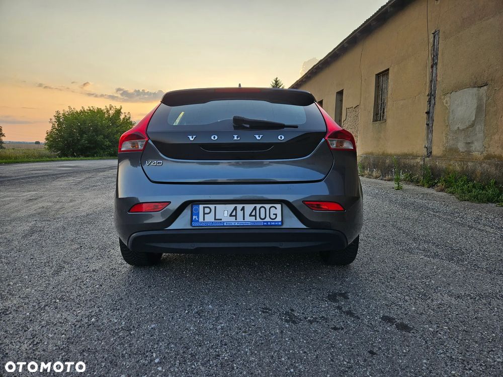 Volvo V40 D2 - 27