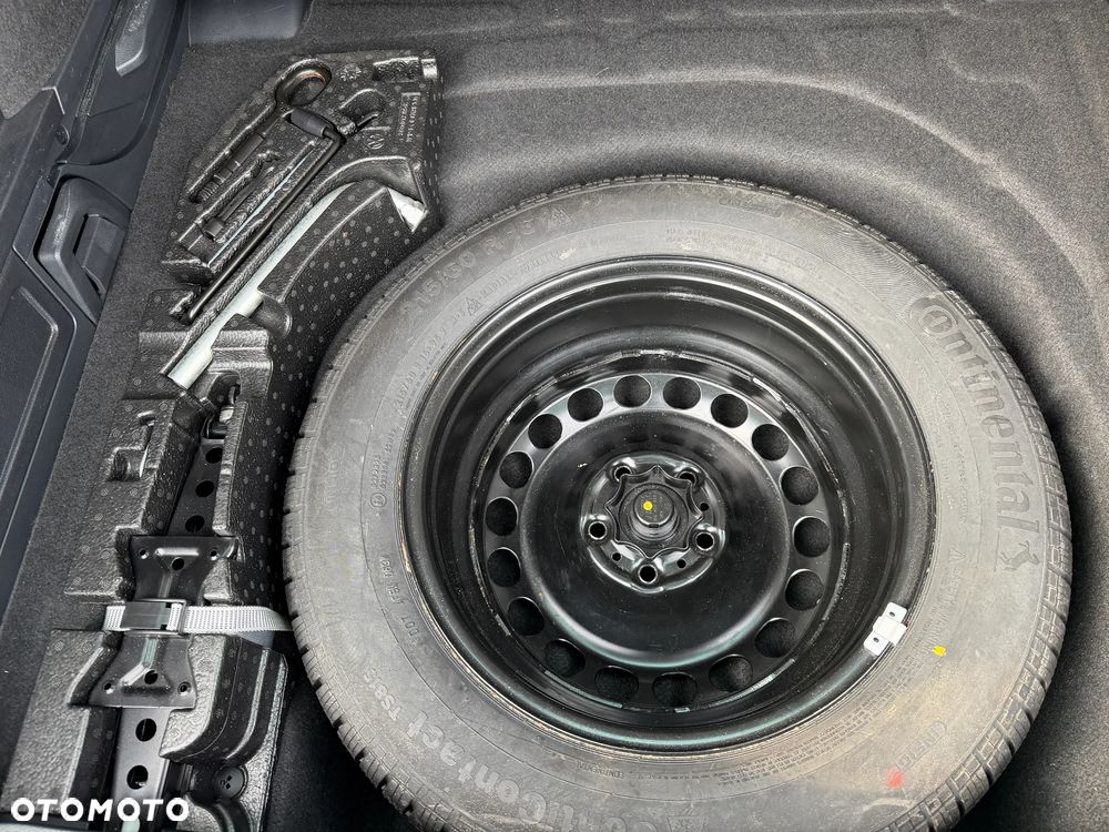 Volkswagen Passat 2.0 TDI (BlueMotion Technology) Comfortline - 23