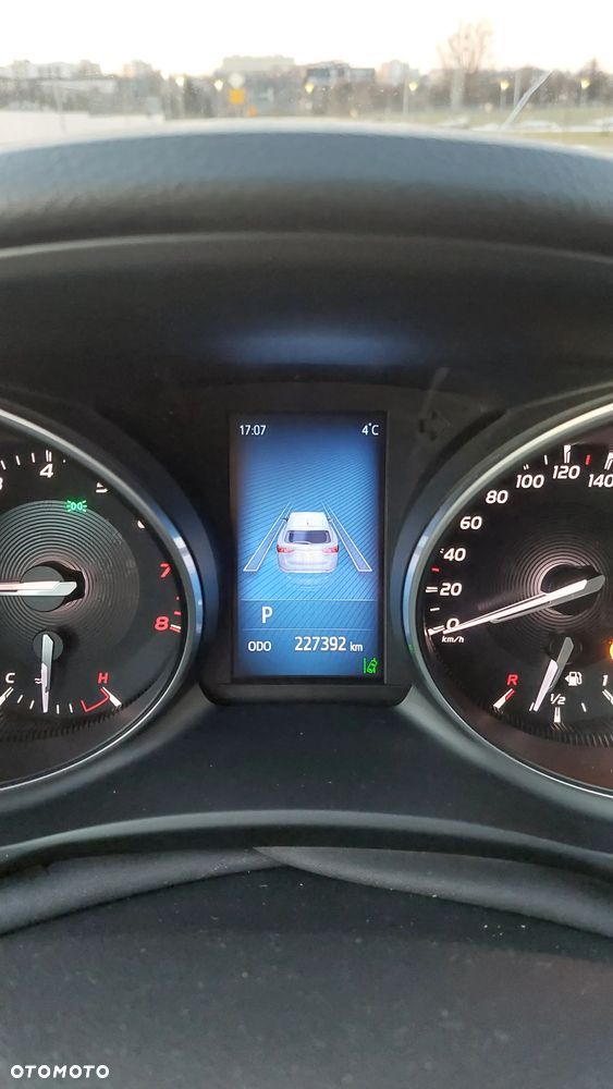 Toyota Avensis 1.8 Premium EU5 MS - 22