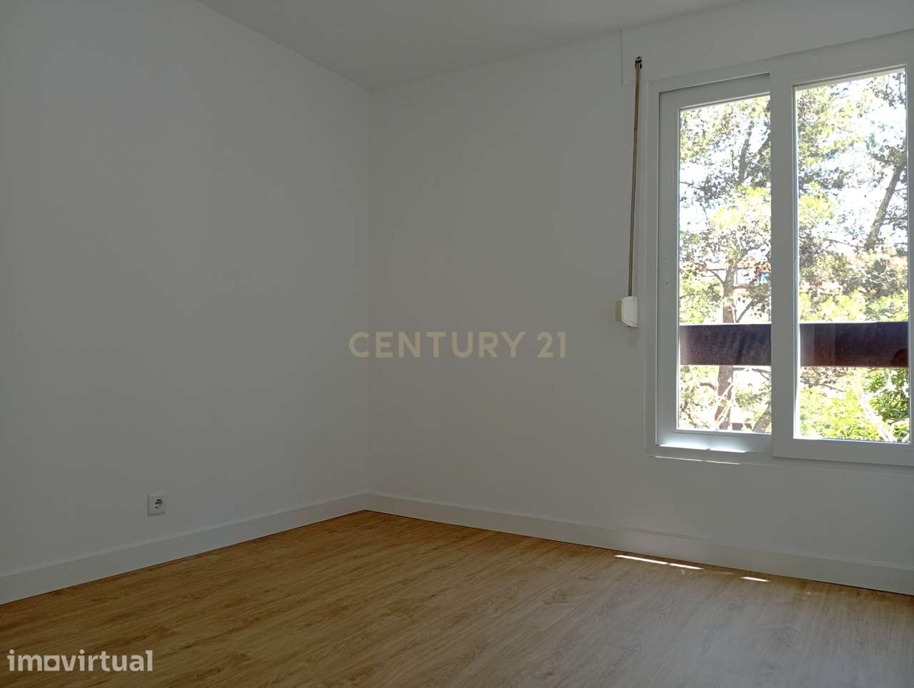 Apartamento T2 completamente remodelado na prestigiada e tranquila zon - Grande imagem: 5/23
