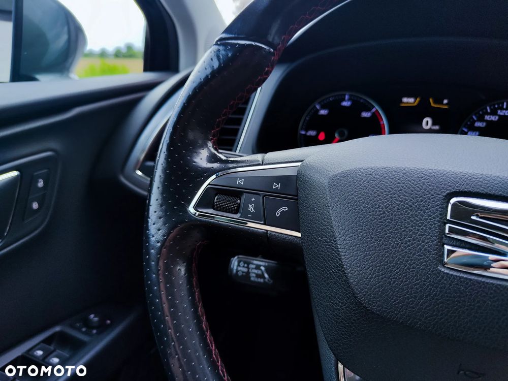 Seat Leon 2.0 TDI DPF Start&Stop DSG FR - 22