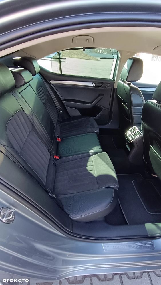 Skoda Superb 2.0 TDI DSG L&K - 14