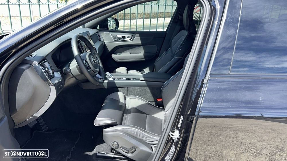 Volvo XC 60 2.0 T6 PHEV Black Edition AWD - 18