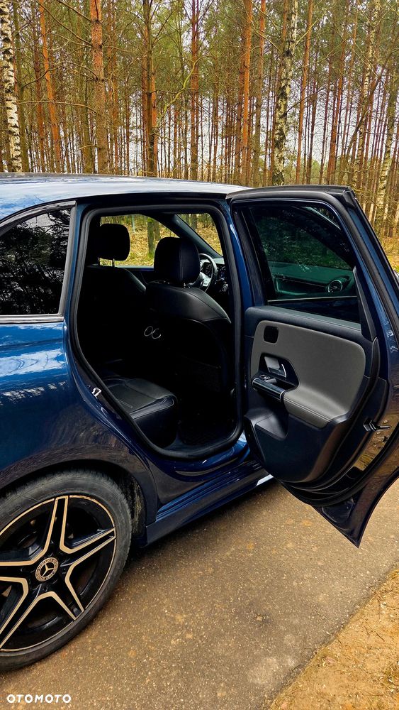 Mercedes-Benz Klasa B 180 d AMG Line 7G-DCT - 10