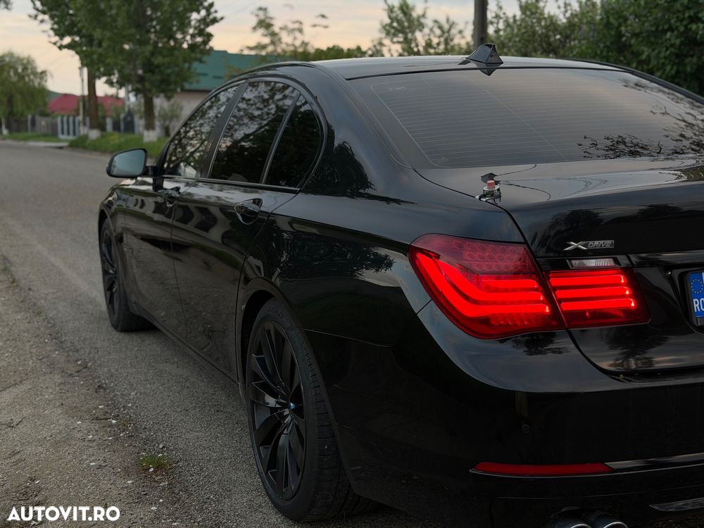 BMW Seria 7 730d xDrive - 10