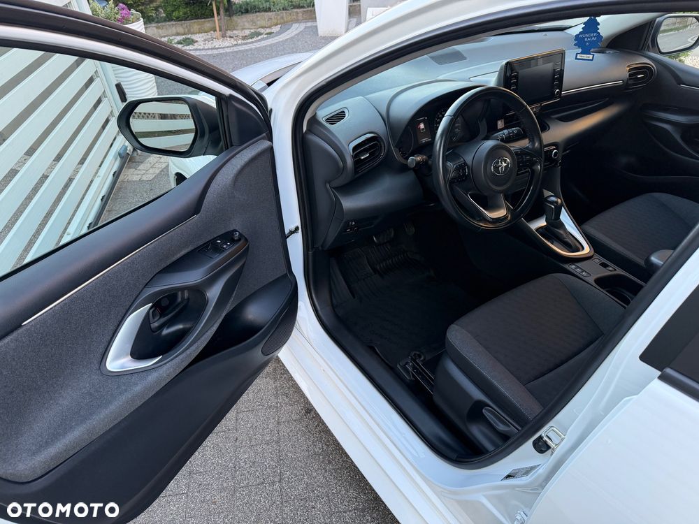 Toyota Yaris Hybrid 1.5 Active - 14