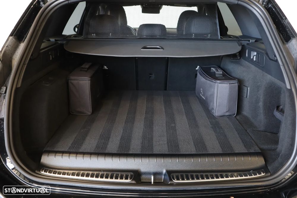 Mercedes-Benz C 300 e AMG Line - 9