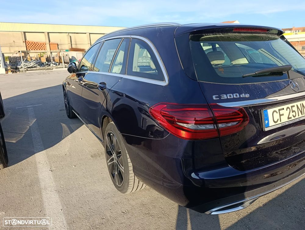 Mercedes-Benz C 300 h Avantgarde - 18