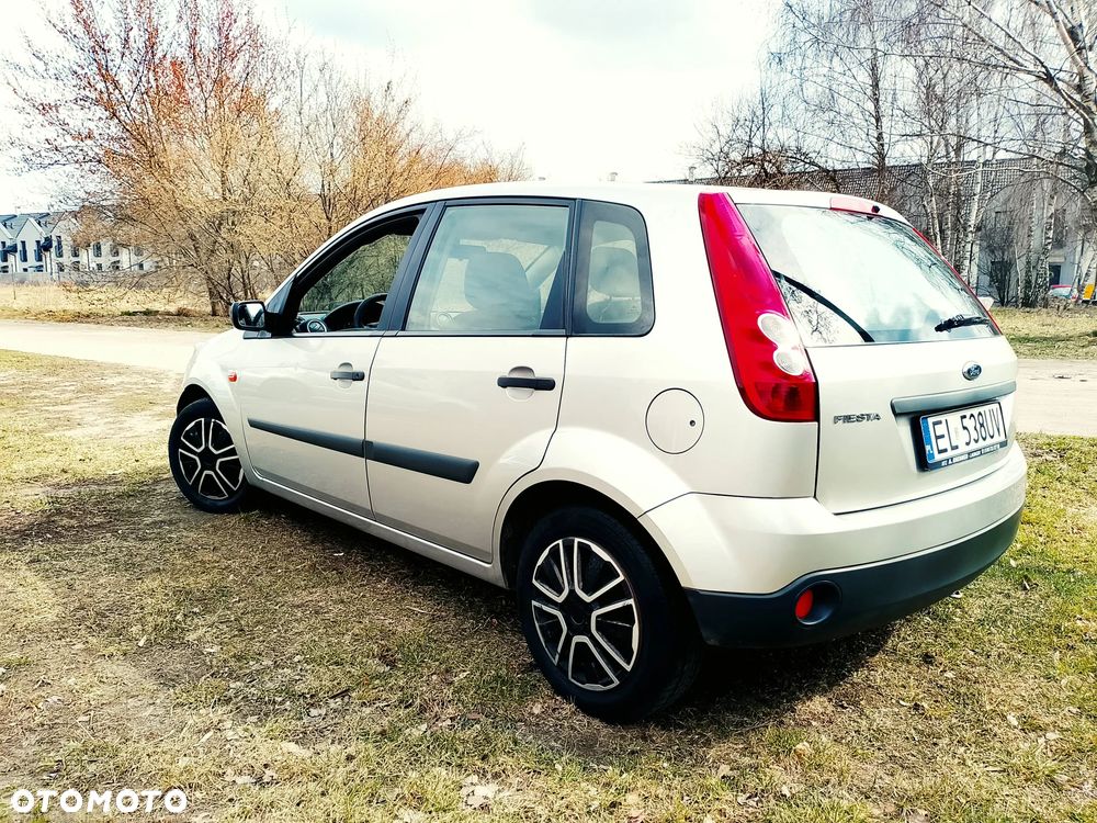 Ford Fiesta - 4