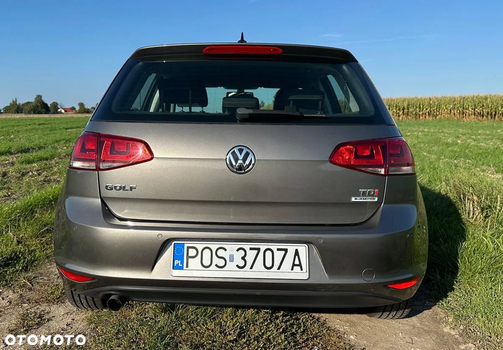 Volkswagen Golf 1.6 TDI BlueMotion Comfortline - 9