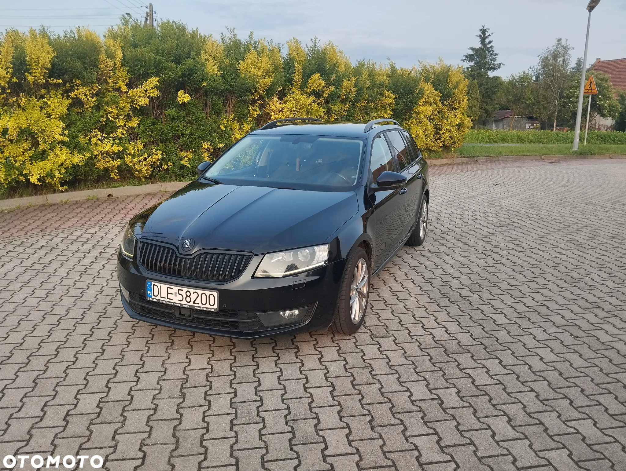 Skoda Octavia 2.0 TDI Ambition DSG - 2