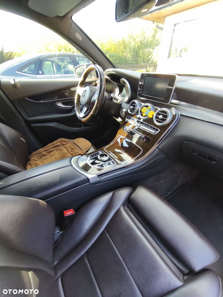 Mercedes-Benz GLC - 16