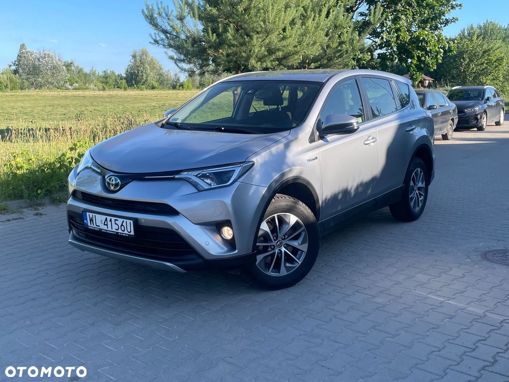 Toyota RAV4 - 1