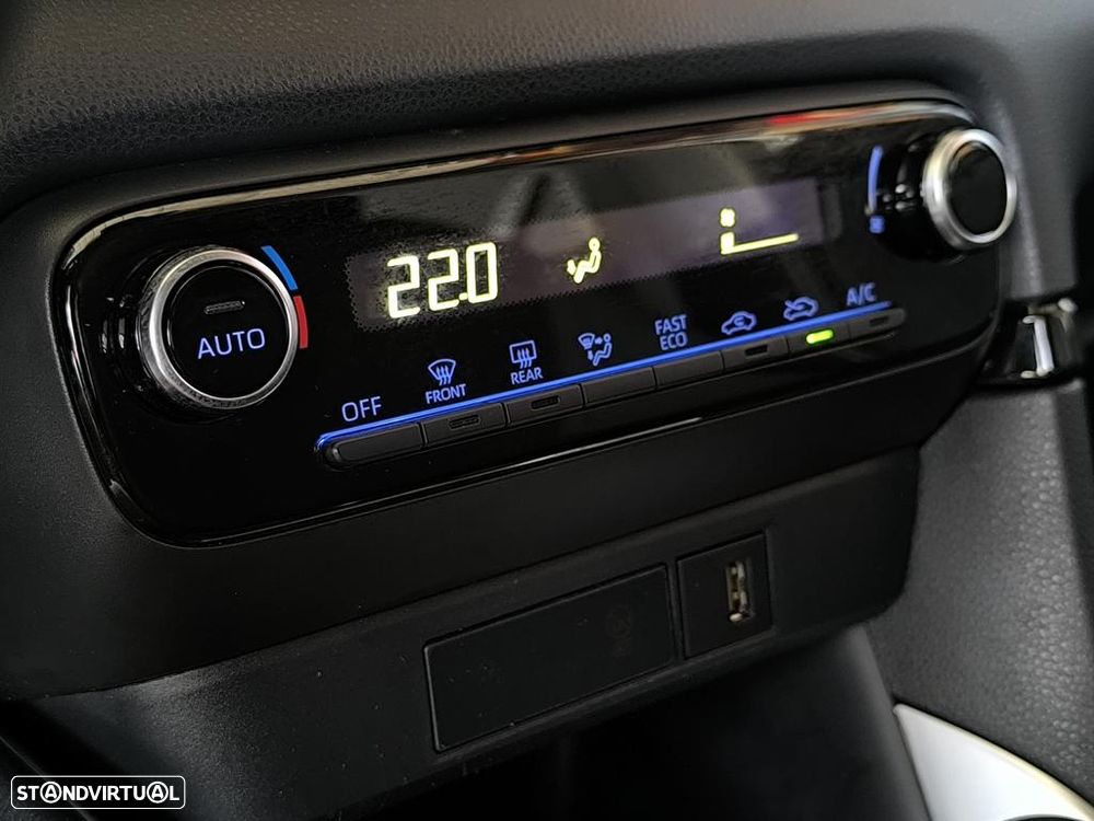 Toyota Yaris 1.5 HDF Comfort Plus - 17