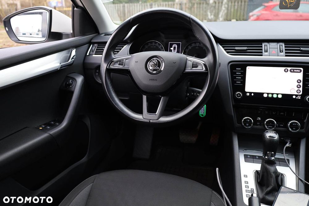 Skoda Octavia 2.0 TDI Ambition DSG - 32